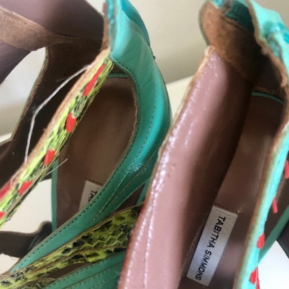 Tabitha Simmons Turquoise & Yellow Python Print Heels - Size 39.5 - Picture 5 of 8